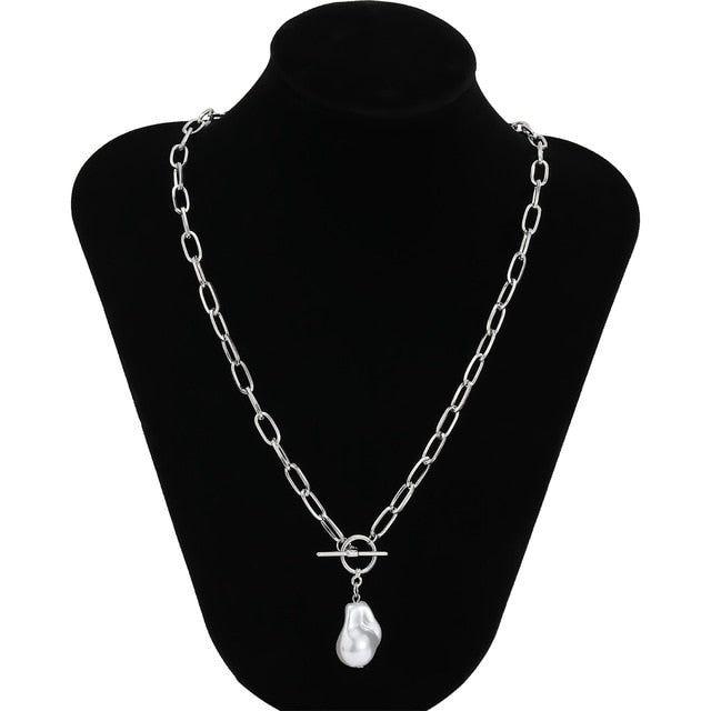 Baroque Pearl Coin Pendant Choker Necklace