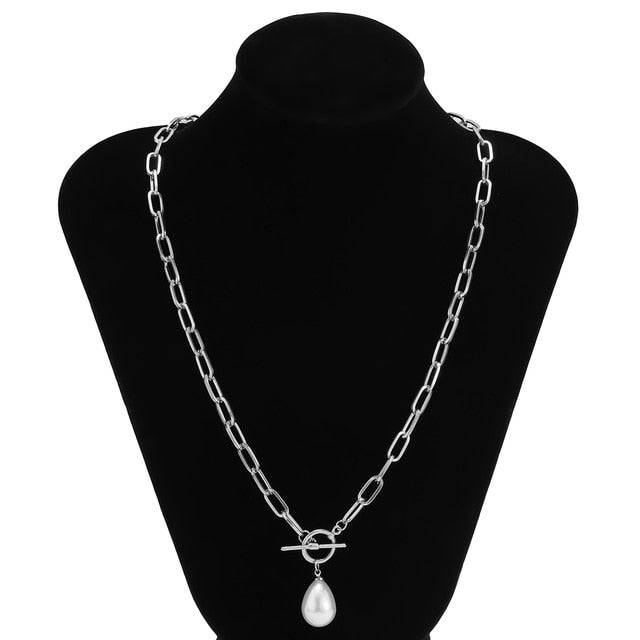 Baroque Pearl Coin Pendant Choker Necklace